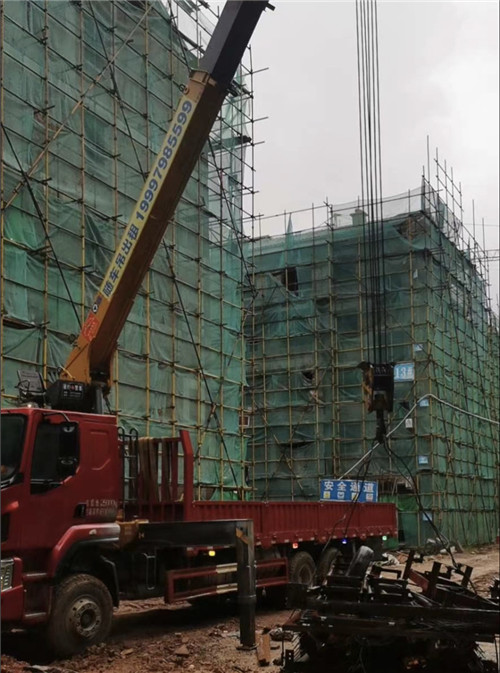 响水县“慢工细活”—— 吊车的 “微动控制” 技术